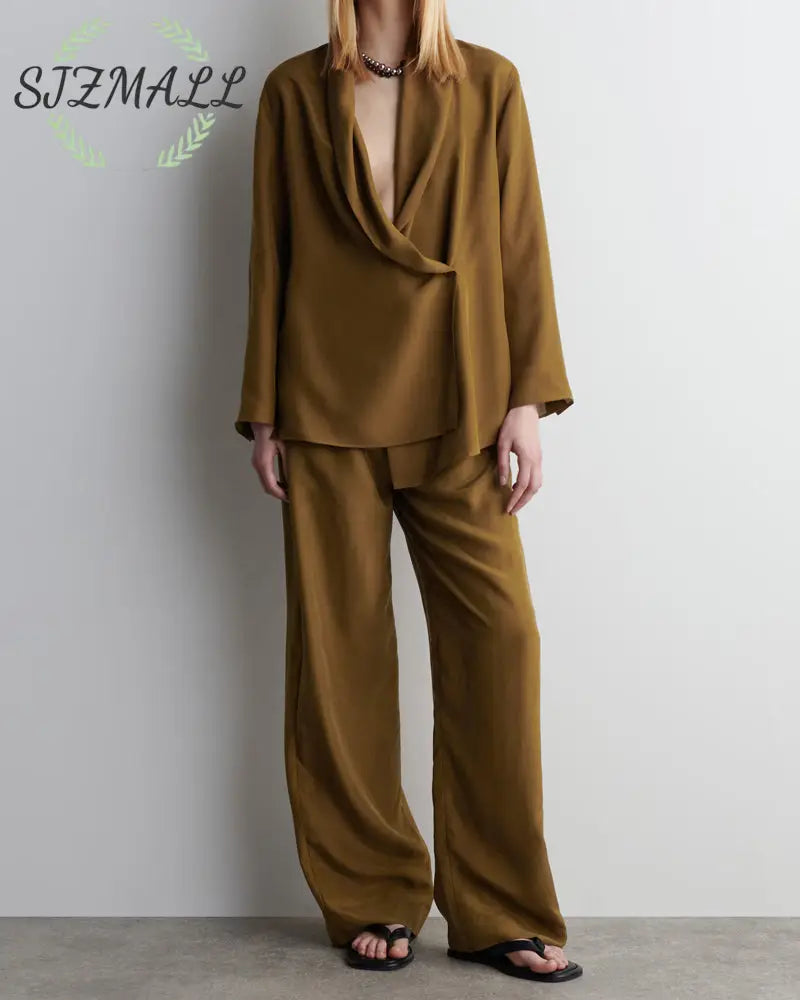 Fashionable Commuter Shirt & Pants Two-Piece Set