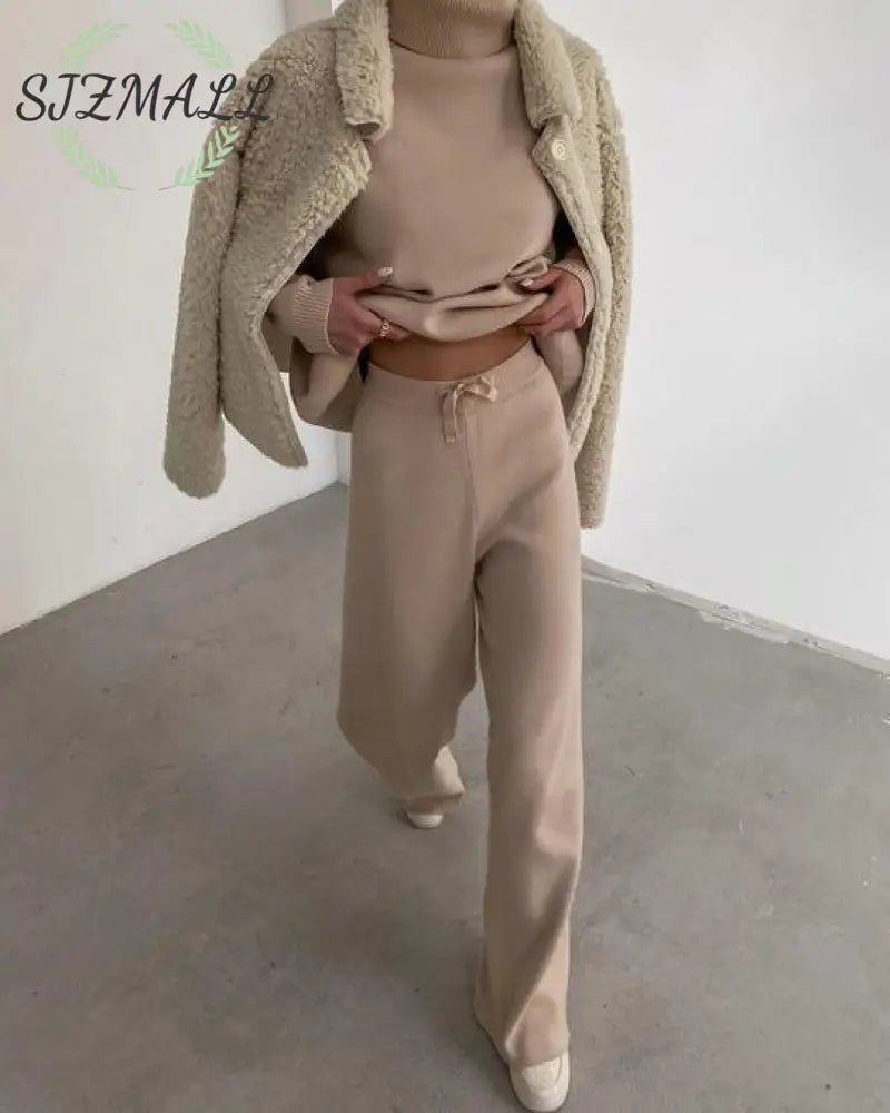 Knitted solid color loose casual suit