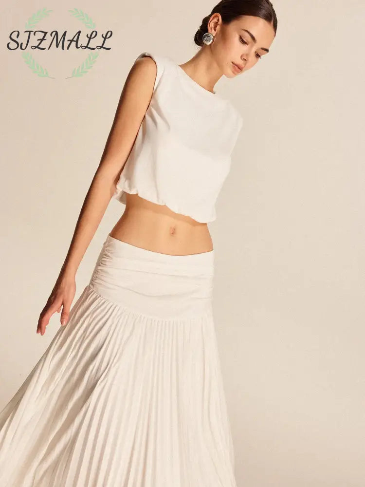Shoulder-Padded Pleated Skirt Set