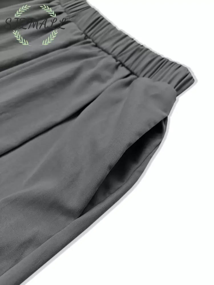 Wide Leg Pleated Detail Pants